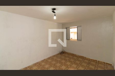 Quarto de casa para alugar com 1 quarto, 25m² em Jardim Santa Maria, São Paulo