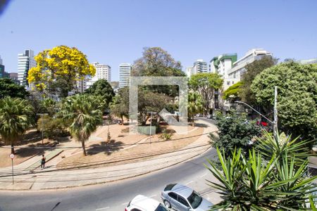 Vista da Quarto 1 de apartamento para alugar com 3 quartos, 100m² em Sion, Belo Horizonte