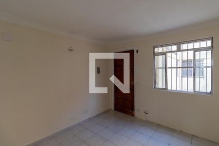 Sala de apartamento para alugar com 2 quartos, 45m² em Vila Silvia, São Paulo