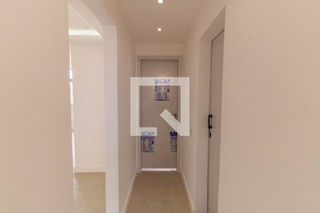 Corredor  de apartamento à venda com 2 quartos, 84m² em Ingá, Niterói