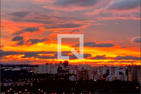 Apartamento à venda com 2 quartos, 137m² em Vila Madalena, São Paulo