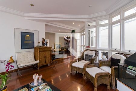 Sala de casa à venda com 4 quartos, 275m² em Vila Sonia, São Paulo