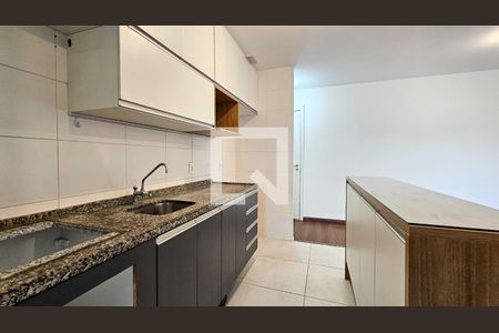 Cozinha de apartamento para alugar com 3 quartos, 80m² em Campininha, São Paulo