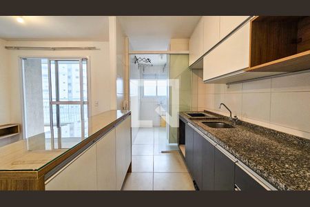 Cozinha de apartamento para alugar com 3 quartos, 80m² em Campininha, São Paulo