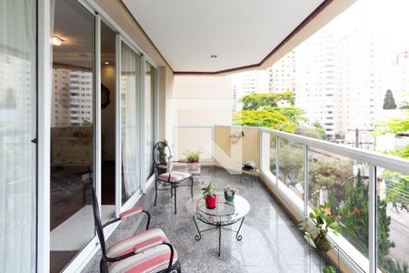 Varanda da Sala de apartamento à venda com 4 quartos, 144m² em Vila Uberabinha, São Paulo