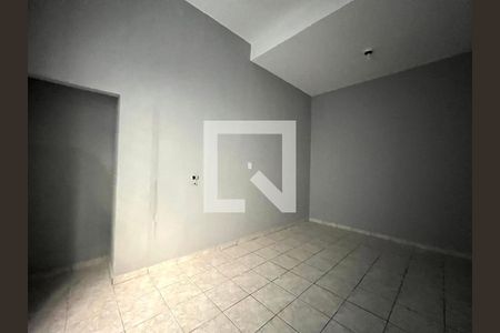 Quarto de casa para alugar com 1 quarto, 50m² em Vila Fachini, São Paulo