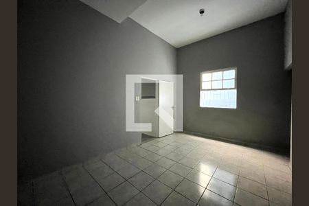 Quarto de casa para alugar com 1 quarto, 50m² em Vila Fachini, São Paulo