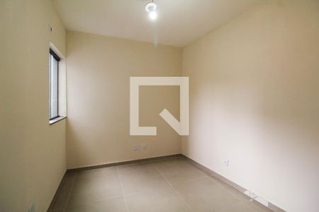 Quarto 2 de apartamento para alugar com 2 quartos, 50m² em Vila Invernada, São Paulo