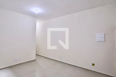 Sala de apartamento para alugar com 2 quartos, 50m² em Vila Invernada, São Paulo