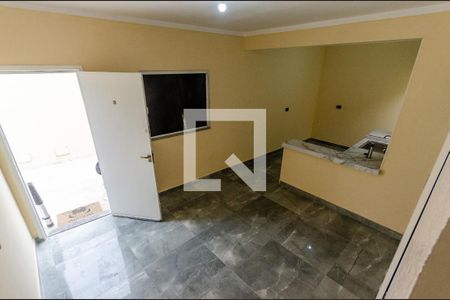 Sala de casa de condomínio para alugar com 2 quartos, 65m² em Vila dos Remedios, São Paulo