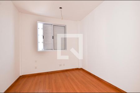 Quarto de apartamento à venda com 3 quartos, 90m² em Cidade Nova, Belo Horizonte