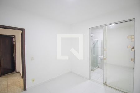 Suíte  de casa para alugar com 2 quartos, 60m² em Colubandê, São Gonçalo