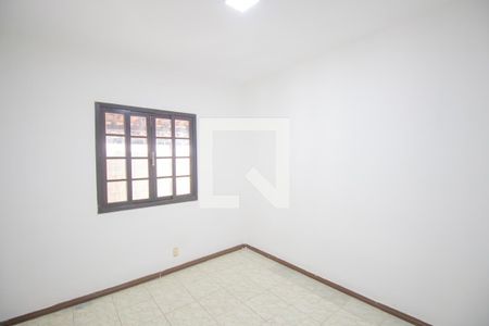 Quarto  de casa para alugar com 2 quartos, 60m² em Colubandê, São Gonçalo