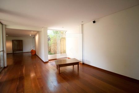 Sala de casa à venda com 6 quartos, 415m² em Vila Ida, São Paulo