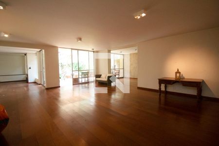 Sala de casa à venda com 6 quartos, 415m² em Vila Ida, São Paulo