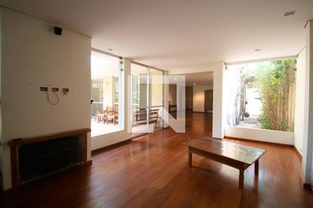 Sala de casa à venda com 6 quartos, 415m² em Vila Ida, São Paulo