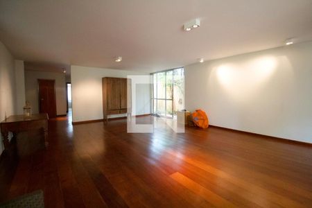 Sala de casa à venda com 6 quartos, 415m² em Vila Ida, São Paulo