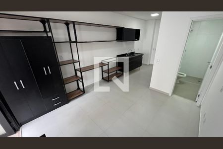 Quarto  de kitnet/studio para alugar com 1 quarto, 26m² em Pinheiros, São Paulo