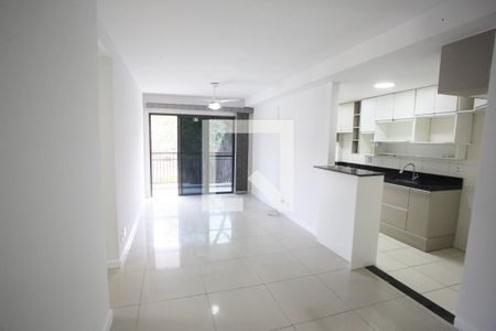 Sala de apartamento para alugar com 3 quartos, 90m² em Taquara, Rio de Janeiro