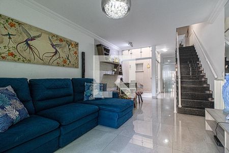 Sala de casa à venda com 3 quartos, 200m² em Vila Gumercindo, São Paulo