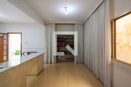 Sala de casa para alugar com 3 quartos, 330m² em Lídice, Uberlândia