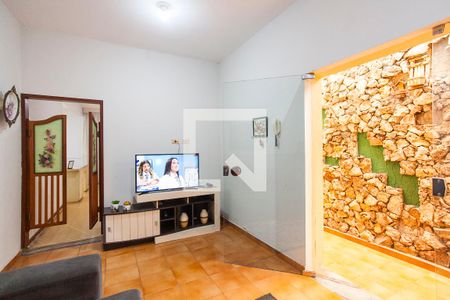 Sala de TV de casa para alugar com 3 quartos, 330m² em Lídice, Uberlândia