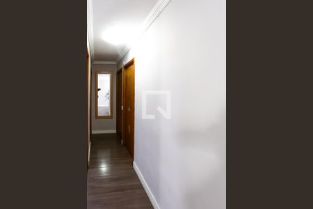 Corredor  de apartamento à venda com 2 quartos, 48m² em Parque Pinheiros, Taboão da Serra