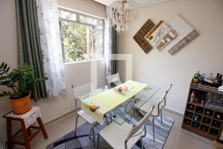 Sala de apartamento à venda com 3 quartos, 68m² em Parque Pinheiros, Taboão da Serra