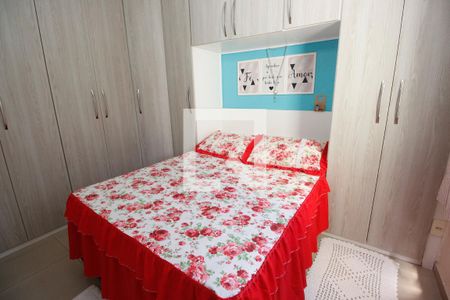 Quarto 1 de apartamento à venda com 3 quartos, 68m² em Parque Pinheiros, Taboão da Serra