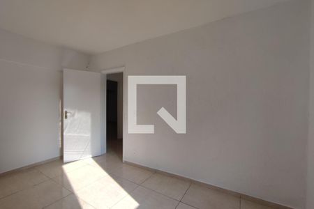 Quarto 1 de apartamento para alugar com 2 quartos, 54m² em Taquara, Rio de Janeiro