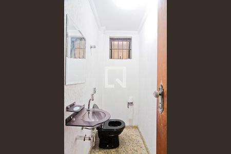 Lavabo de casa para alugar com 3 quartos, 130m² em Parque São Domingos, São Paulo