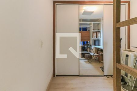 Quarto de apartamento à venda com 1 quarto, 50m² em Vila Indiana, São Paulo