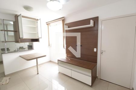 Sala de apartamento para alugar com 2 quartos, 49m² em Santa Mônica, Uberlândia