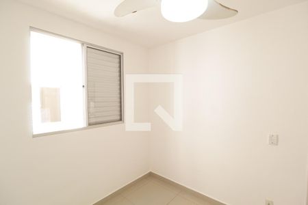 Quarto 1 de apartamento para alugar com 2 quartos, 49m² em Santa Mônica, Uberlândia