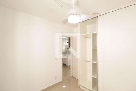 Quarto 1 de apartamento para alugar com 2 quartos, 49m² em Santa Mônica, Uberlândia