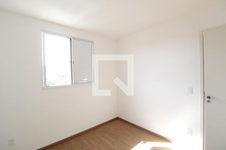 Quarto 1 de apartamento para alugar com 2 quartos, 52m² em Vila Maria, Uberlândia