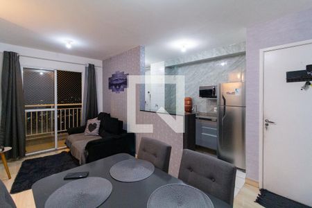 Sala de apartamento à venda com 2 quartos, 48m² em Padroeira, Osasco