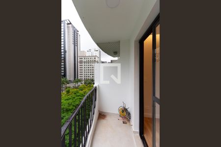 Varanda de apartamento à venda com 3 quartos, 77m² em Vila Olímpia, São Paulo