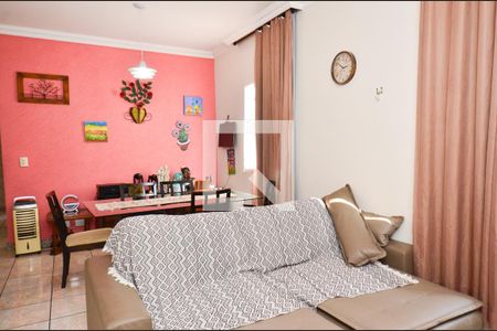 Sala 2 ambientes de apartamento à venda com 3 quartos, 84m² em Fernão Dias, Belo Horizonte