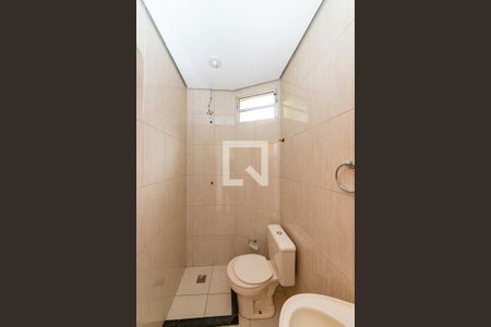 Banheiro de kitnet/studio para alugar com 1 quarto, 26m² em Havaí, Belo Horizonte