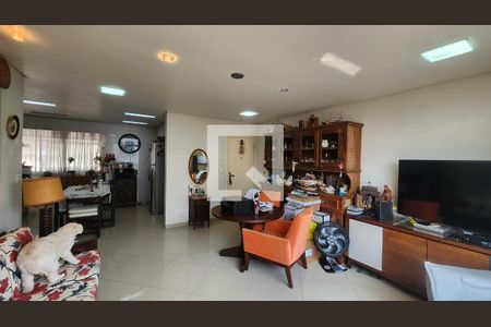 Sala de apartamento para alugar com 3 quartos, 121m² em Embaré, Santos