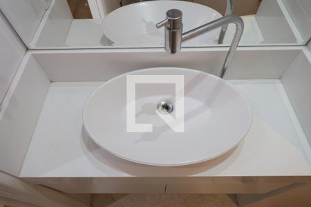 Lavabo de apartamento à venda com 4 quartos, 123m² em Carandiru, São Paulo