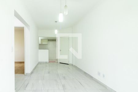 Sala de apartamento para alugar com 2 quartos, 57m² em Jardim Marilu, Cotia