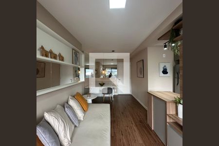 Sala de apartamento à venda com 2 quartos, 60m² em Ferreira, São Paulo