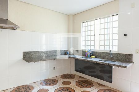 Casa à venda com 218m², 3 quartos e 4 vagas Casa à venda com 218m², 3 quartos e 4 vagasCozinha