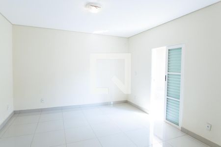 Casa à venda com 218m², 3 quartos e 4 vagas Casa à venda com 218m², 3 quartos e 4 vagassuíte 1