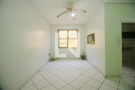 Sala de apartamento à venda com 3 quartos, 57m² em São Geraldo, Porto Alegre