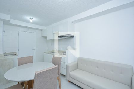 Sala/Cozinha de apartamento para alugar com 2 quartos, 35m² em Socorro, São Paulo