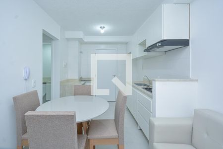 Sala/Cozinha de apartamento para alugar com 2 quartos, 35m² em Socorro, São Paulo