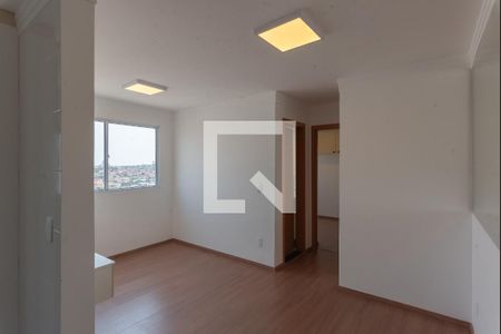 Sala de apartamento à venda com 2 quartos, 42m² em Parque Industrial, Campinas